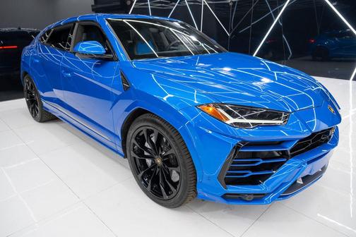 2020 Lamborghini Urus Base