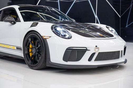 White 2019 Porsche 911 GT3 RS