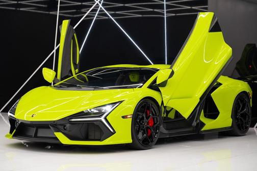 2024 Lamborghini Revuelto Base
