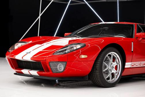 2005 Ford GT Base