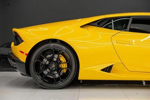 2017 Lamborghini Huracan LP580-2