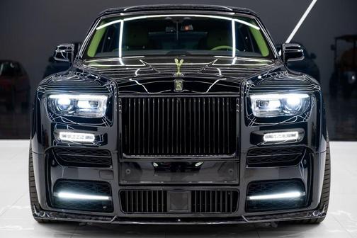 2023 Rolls-Royce Phantom Mansory