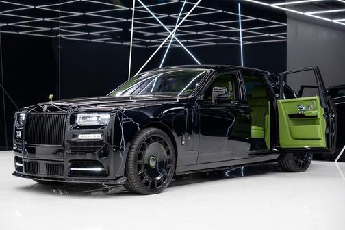 2023 Rolls-Royce Phantom Mansory