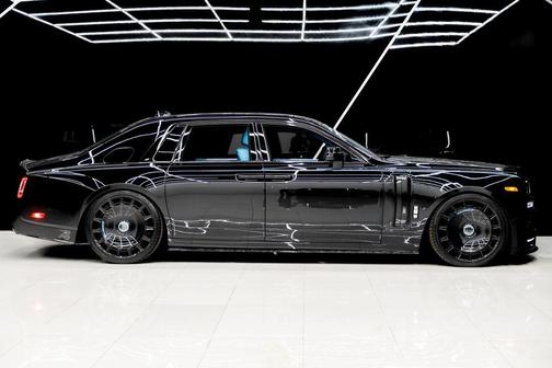 2025 Rolls-Royce Phantom