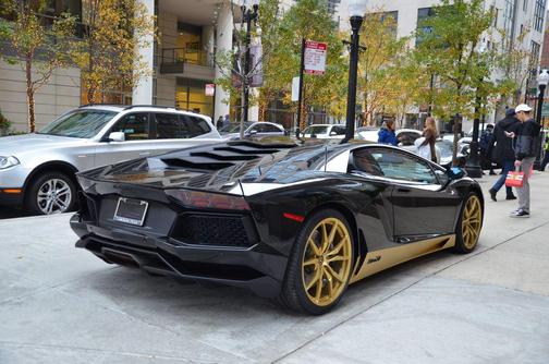 2017 Lamborghini Aventador LP700-4