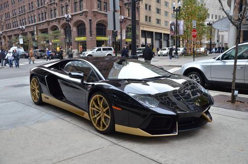 2017 Lamborghini Aventador LP700-4