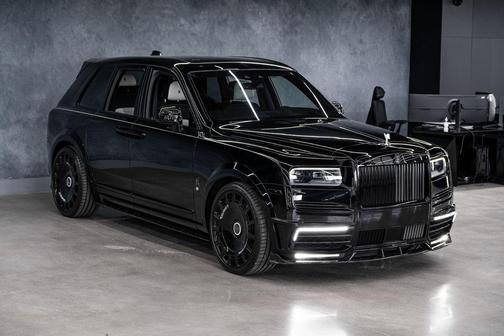 Black 2023 Rolls-Royce Cullinan
