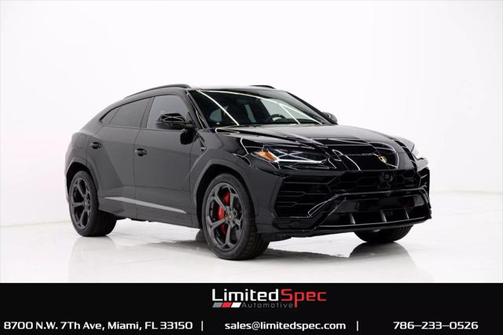 2021 Lamborghini Urus Graphite Capsule