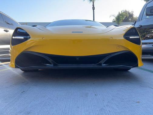 2023 McLaren 720S Performance