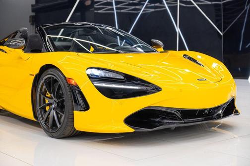 2023 McLaren 720S Performance