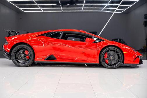 2020 Lamborghini Huracan EVO Base