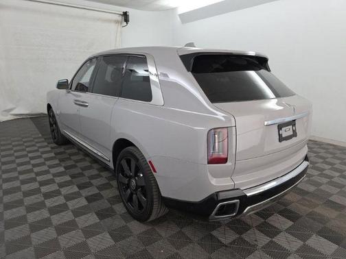 2025 Rolls-Royce Cullinan 