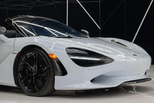 2024 McLaren 750S Spider