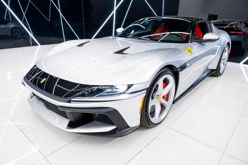 2025 Ferrari 12Cilindri Base