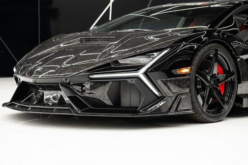 2024 Lamborghini Revuelto Coupe 2D