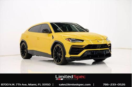 2021 Lamborghini Urus Graphite Capsule