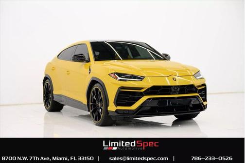 2021 Lamborghini Urus Graphite Capsule
