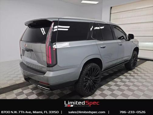 2025 Cadillac Escalade Sport