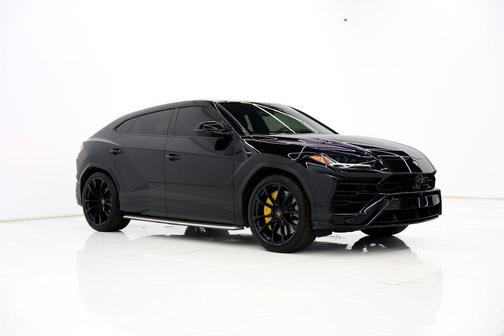 2022 Lamborghini Urus Graphite Capsule
