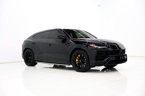 2022 Lamborghini Urus Graphite Capsule