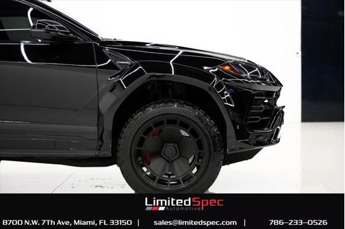2022 Lamborghini Urus Sport Utility 4D