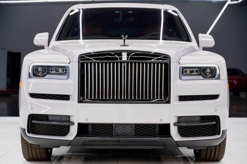 2024 Rolls-Royce Cullinan Utility 4D AWD 6.7L V12 Turbo