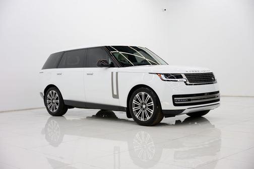 2025 Land Rover Range Rover P400 SE 7 Seat