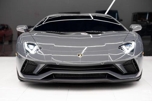 2020 Lamborghini Aventador S S Coupe 2D