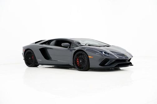 2020 Lamborghini Aventador S S Coupe 2D