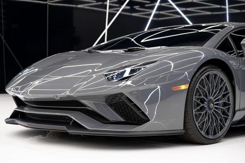 2020 Lamborghini Aventador S S Coupe 2D