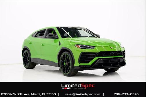 2021 Lamborghini Urus Graphite Capsule