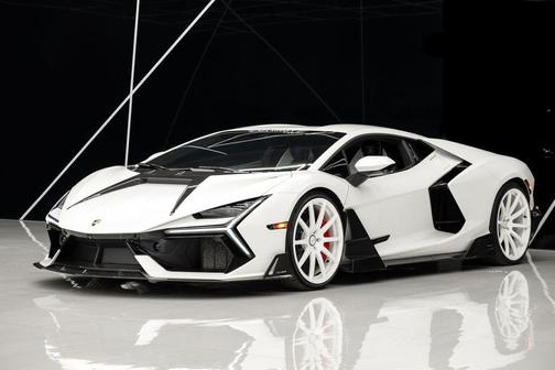 2024 Lamborghini Revuelto Coupe 2D
