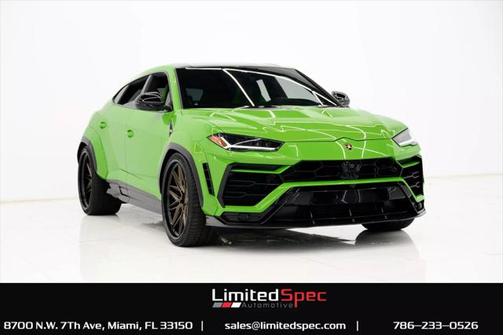 2022 Lamborghini Urus Graphite Capsule