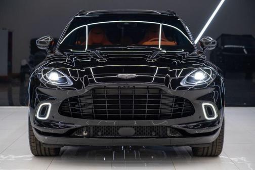 2021 Aston Martin DBX Base
