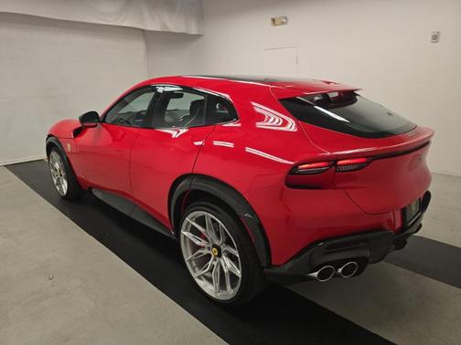 2023 Ferrari Purosangue