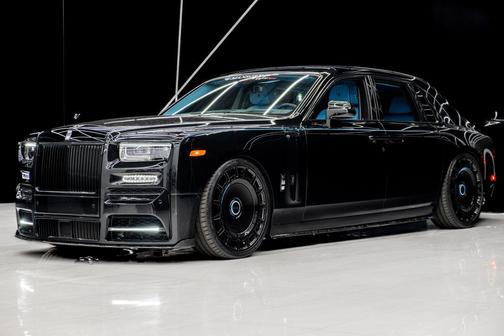 2025 Rolls-Royce Phantom 