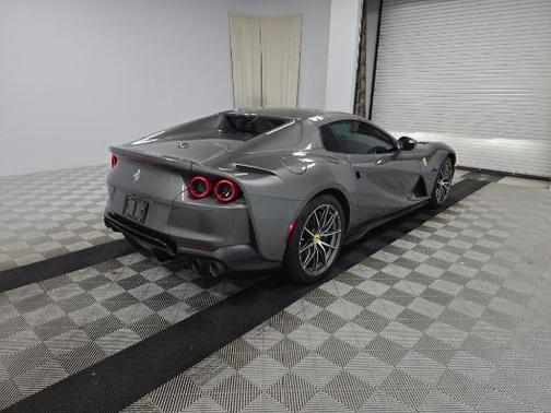 2021 Ferrari 812 GTS Base