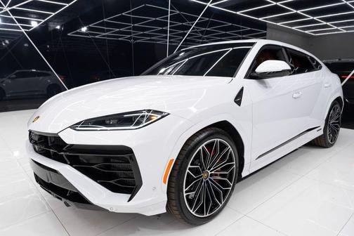 2025 Lamborghini Urus SE