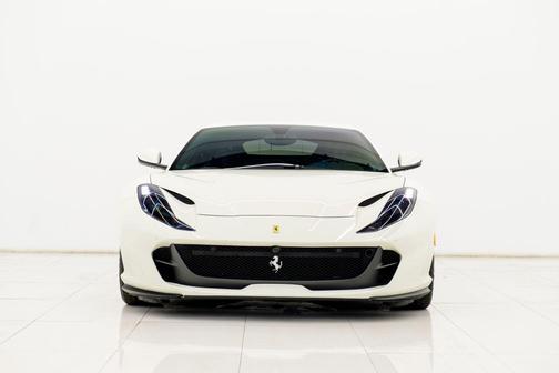 2019 Ferrari 812 Superfast Base