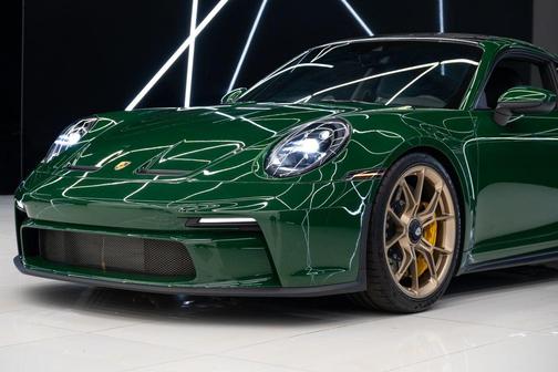 Python Green 2022 Porsche 911 GT3
