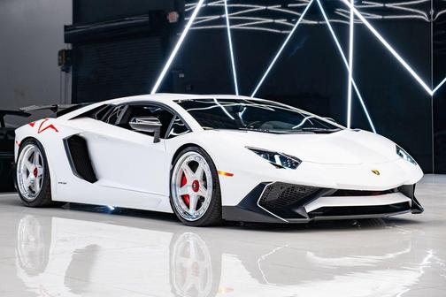Black 2016 Lamborghini Aventador LP750-4 Superveloce