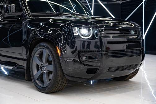 Santorini Black Metallic 2023 Land Rover Defender 110 V8
