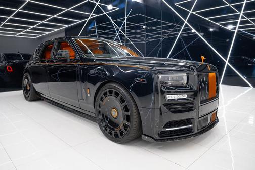 2025 Rolls-Royce Phantom 