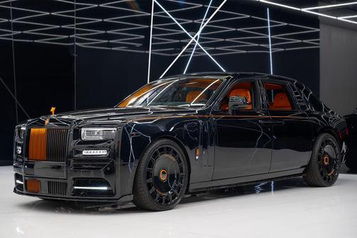 2025 Rolls-Royce Phantom 