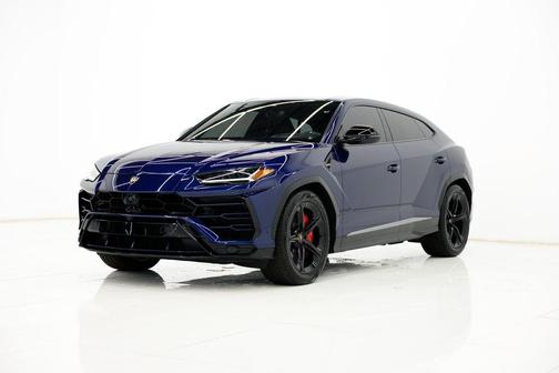 2021 Lamborghini Urus Graphite Capsule