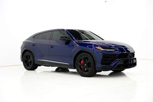 2021 Lamborghini Urus Graphite Capsule
