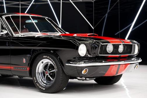 1965 Ford Mustang Base