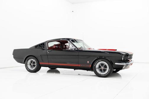 1965 Ford Mustang Base
