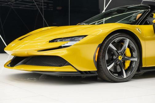 2022 Ferrari SF90 Spider 