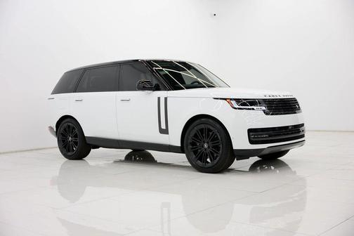 2025 Land Rover Range Rover P400 SE 7 Seat